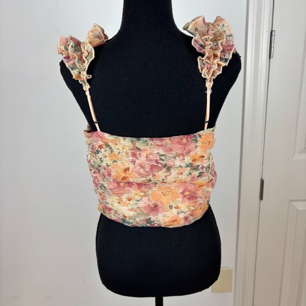 ASTR the Label Floral Ruffle Strap Plissé Crop Top - Size M - NWT - Picture 2 of 8